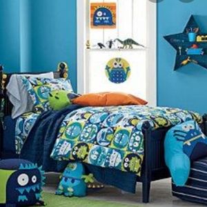 Twin Youth Bedding and Accessories